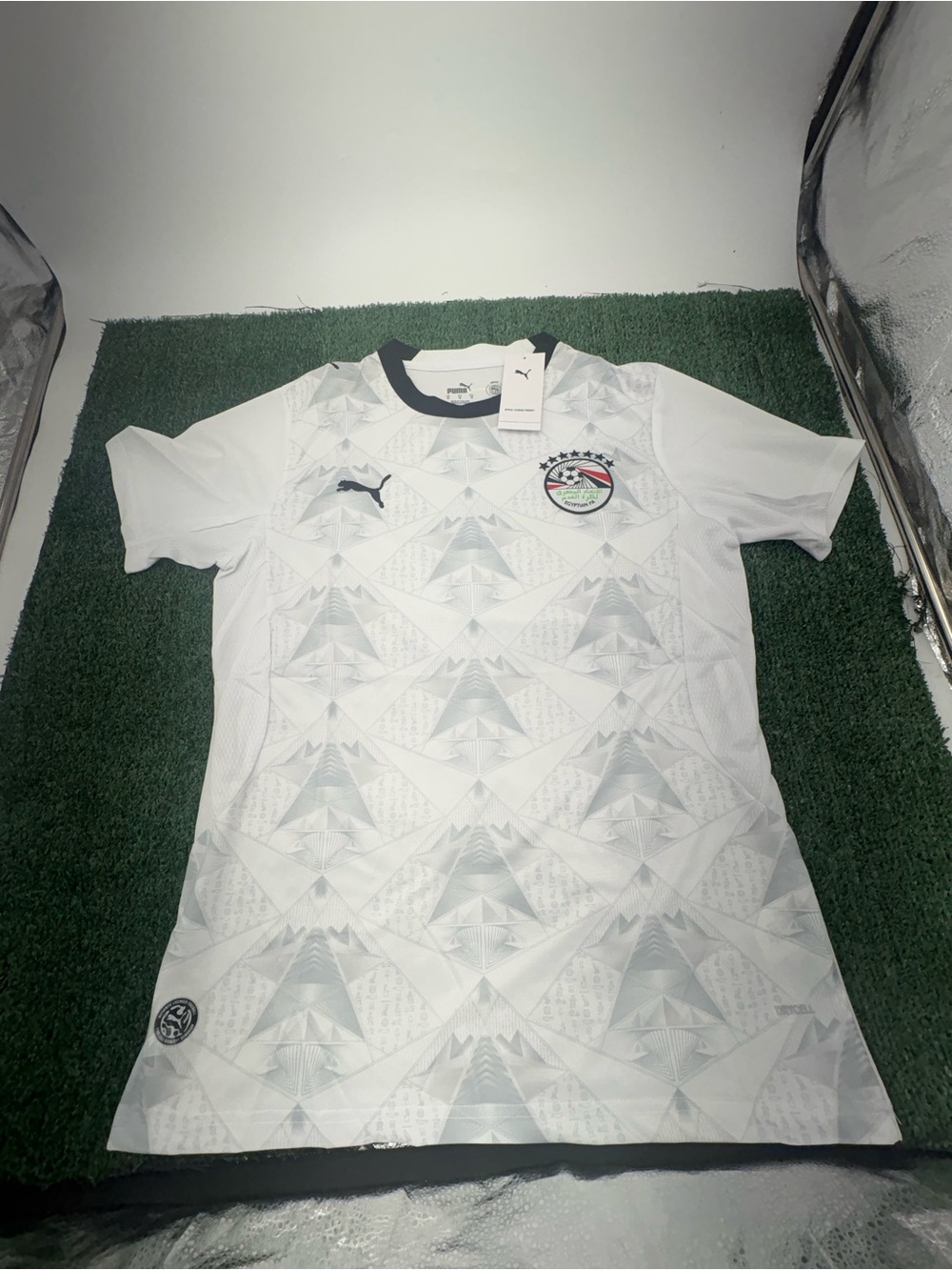 Puma Men’s White Crew Neck Football Jersey with Subtle Gray Pattern